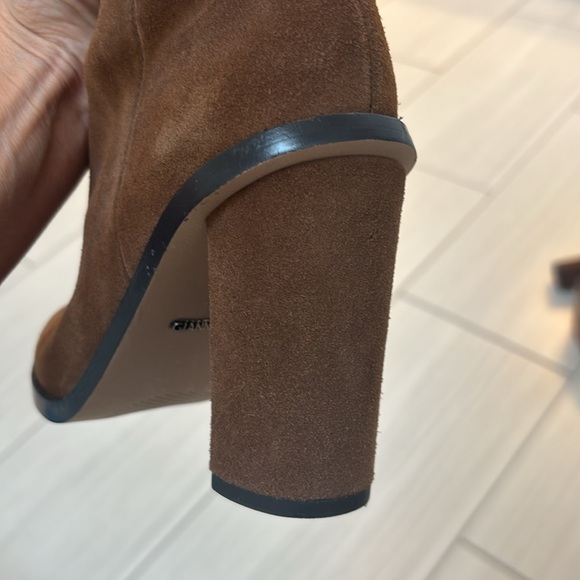 Gianni Bini Suede Brown knee high boots. Size 7. 4 inch heel. Gently used. - Picture 15 of 16